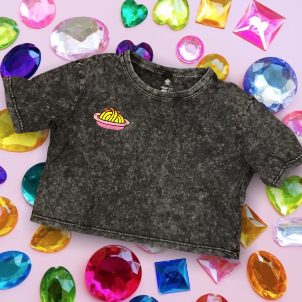 crop top UFO
